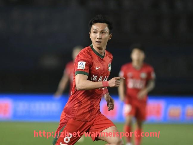 完美体育app-不用健身器材也能锻炼的方法:居家无器械训练的有效方式